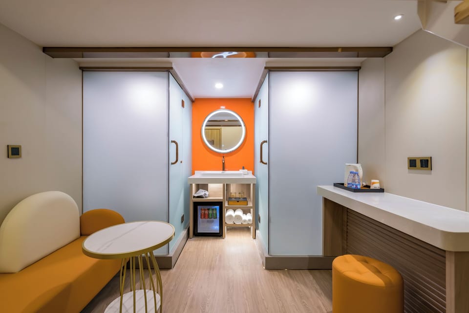 Basic Room | Premium bedding, desk, laptop workspace, iron/ironing board (on request)