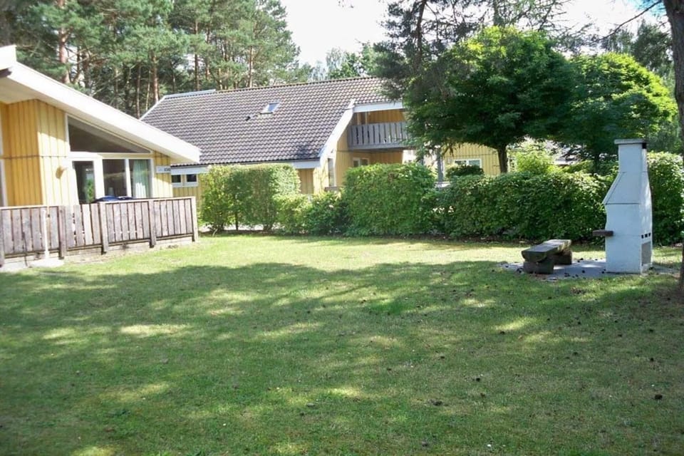 Garden [summer]