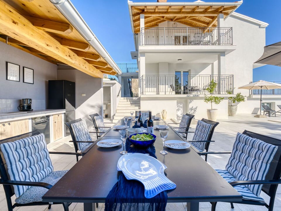 Home, Residential Area, Architecture, Outdoor Furniture, Chair, Furniture, Composite Material, Porch, Urban Design, Door