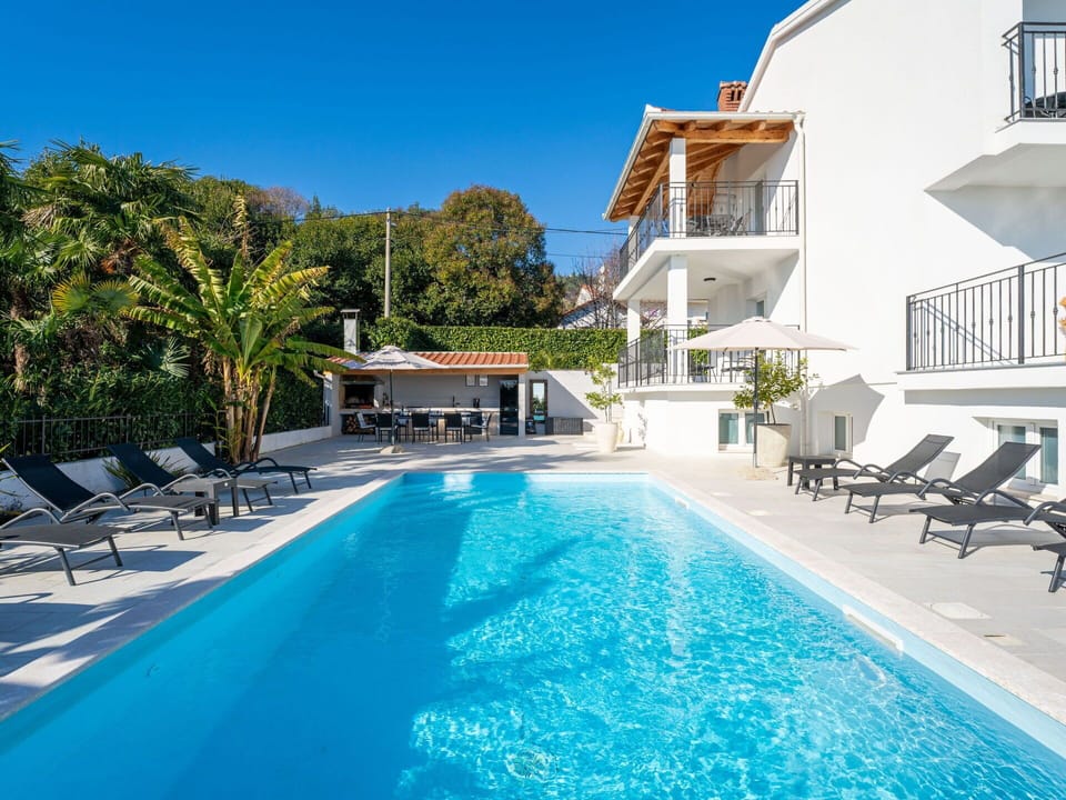 Blue, Swimming Pool, Resort, Leisure, Vacation, Eco Hotel, Outdoor Furniture, Resort Town, Hotel, Balcony
