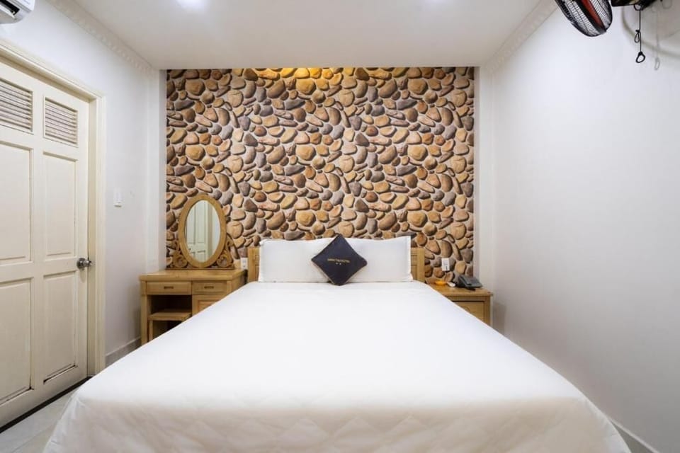 Soundproofing, iron/ironing board, free WiFi