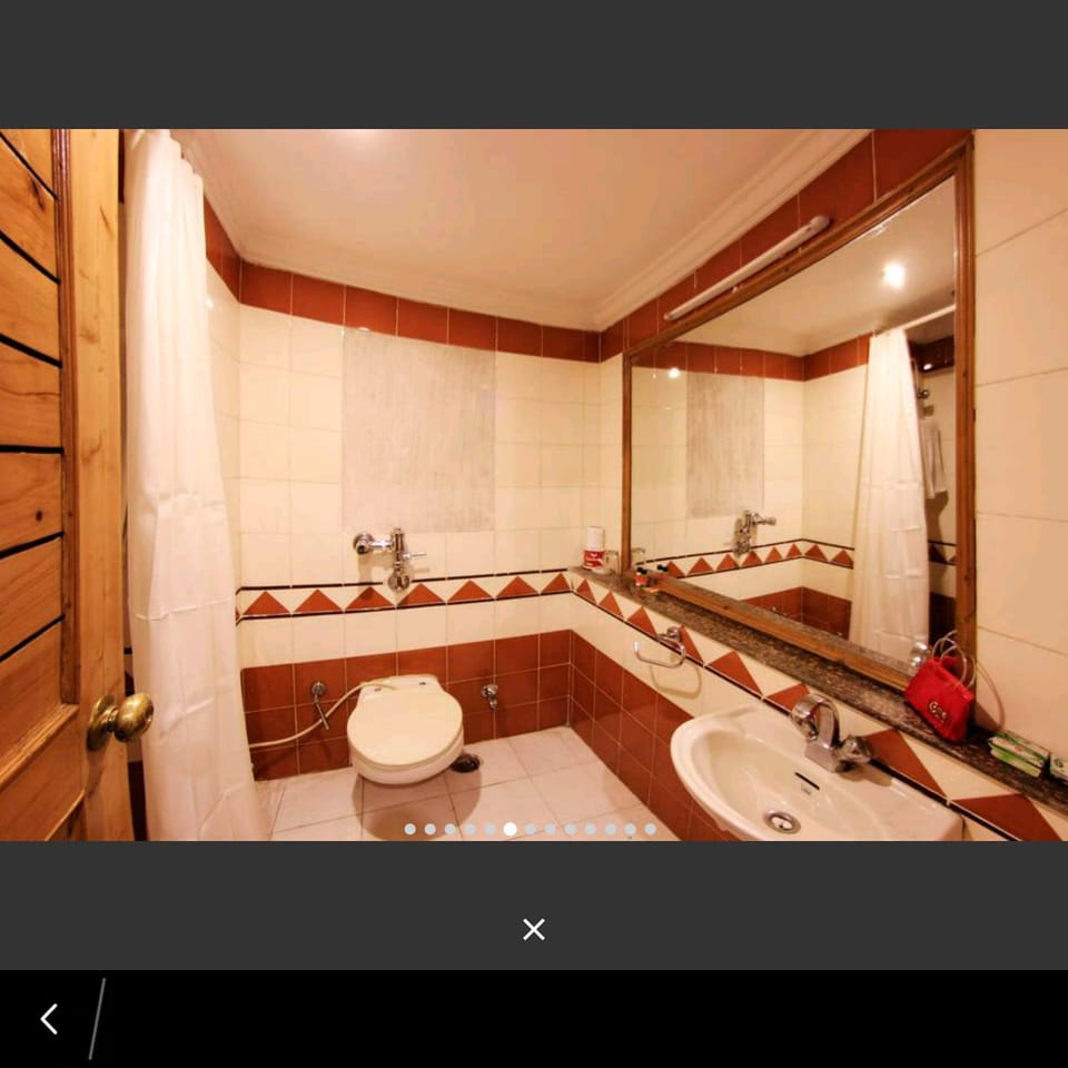 Superior Double Room, Private Bathroom, Mountain View | Bathroom | Shower, free toiletries, hair dryer, towels