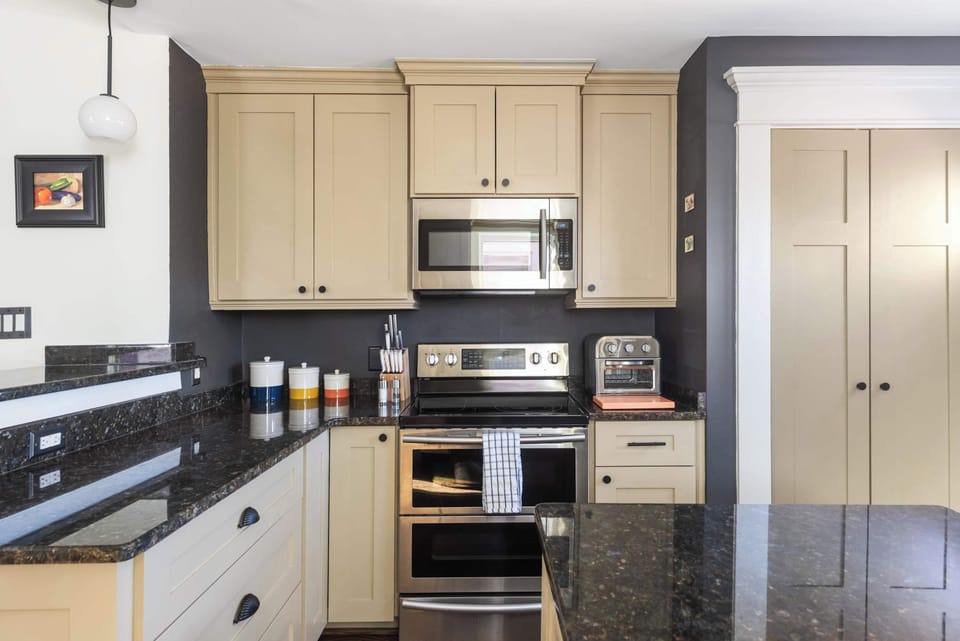 15 Kitchen