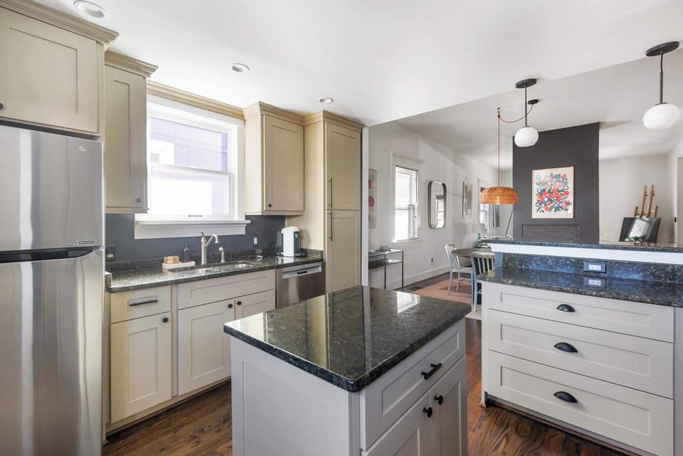 16 Kitchen