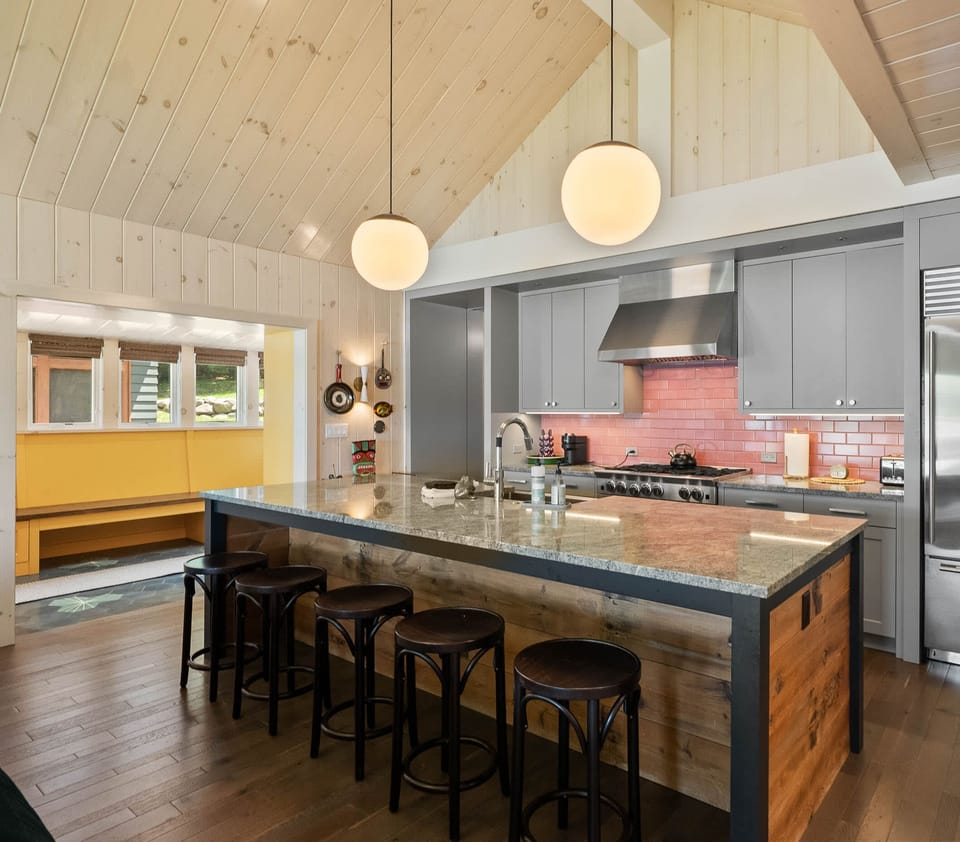 A spacious, well equipped kitchen designed for group meals, morning coffee, and easy entertaining after a day on the lake.