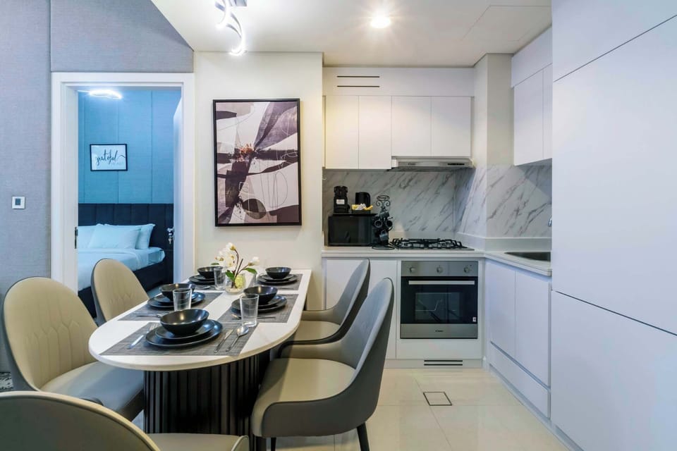 Enjoy your meals in this clean and comfy dining space.
