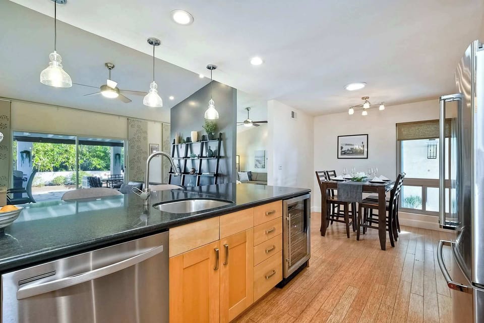 Open chefs kitchen 