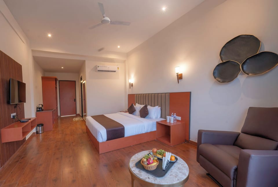 Sundarvan | In-room safe, desk, blackout drapes, soundproofing