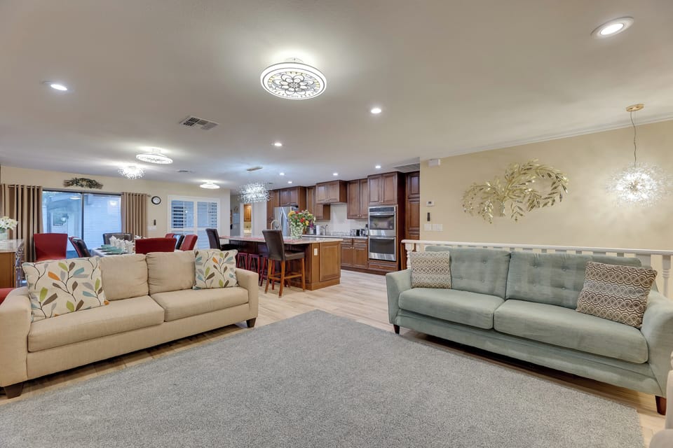 Apartment (4 Bedrooms) | Front of property