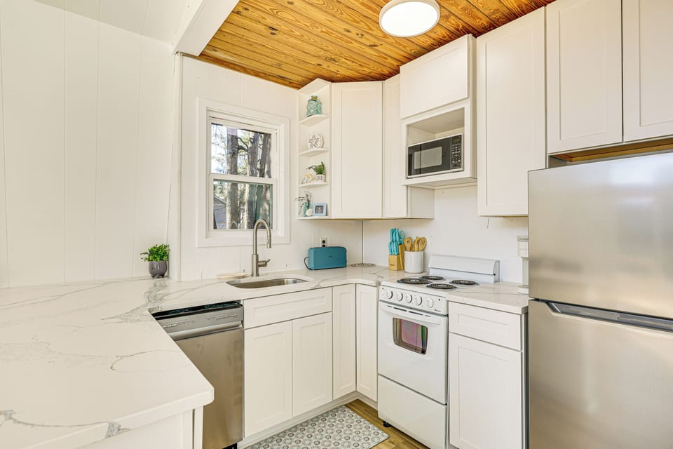 House (2 Bedrooms) | Interior