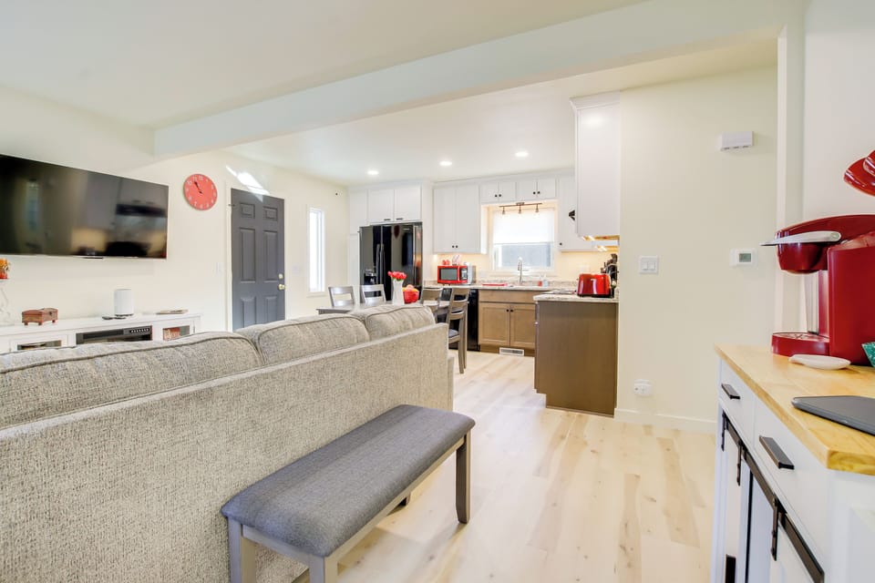 House (2 Bedrooms) | Interior
