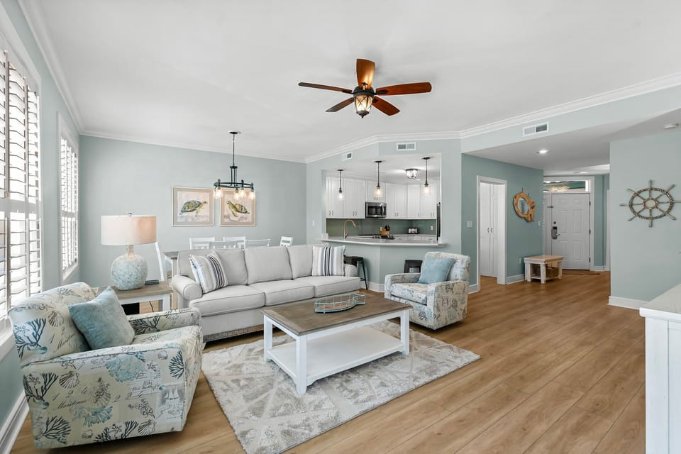 Open Concept Dining, Living & Kitchen Areas
