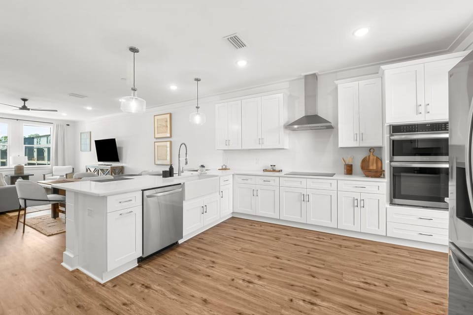 Townhome, Resort View | Private kitchen | Full-size fridge, microwave, oven, stovetop