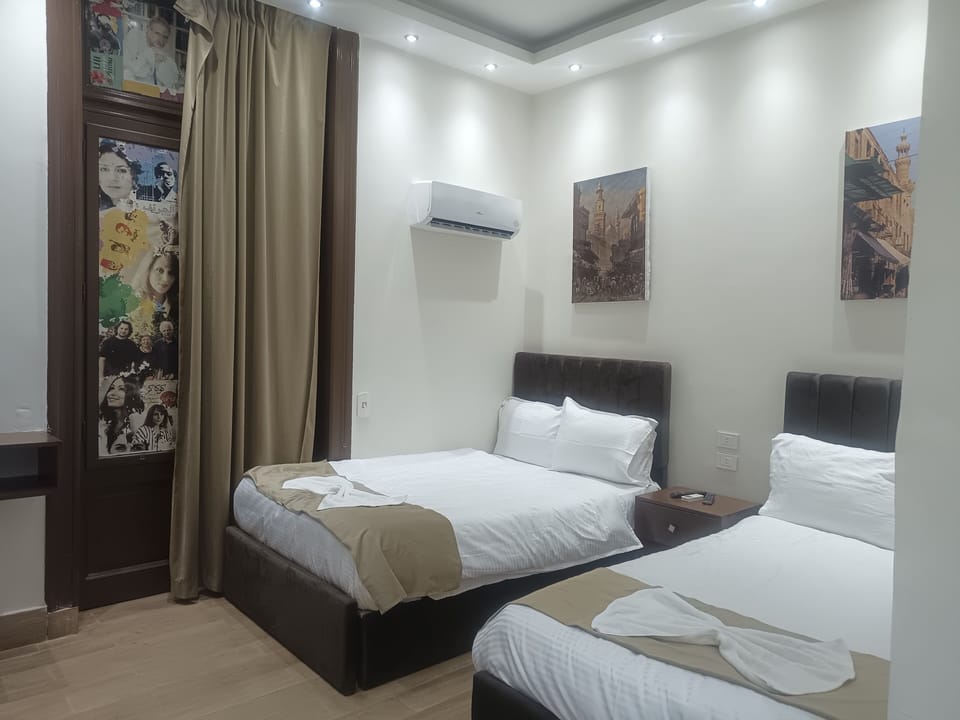 Minibar, blackout drapes, free WiFi, bed sheets