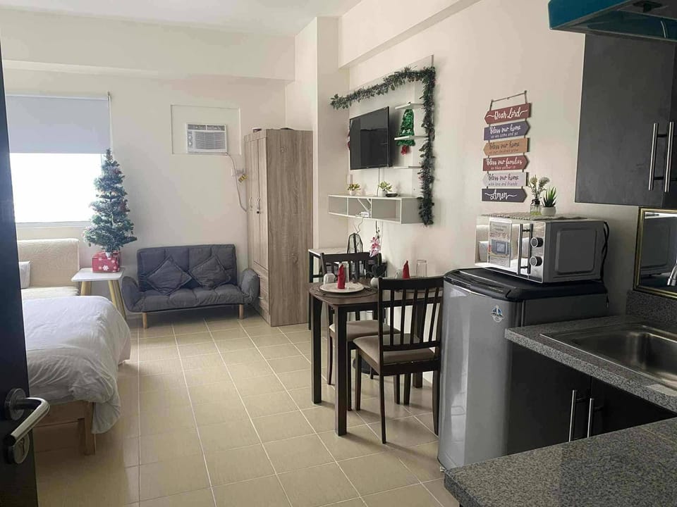 Family Condo, City View | 1 bedroom, minibar, soundproofing, free WiFi