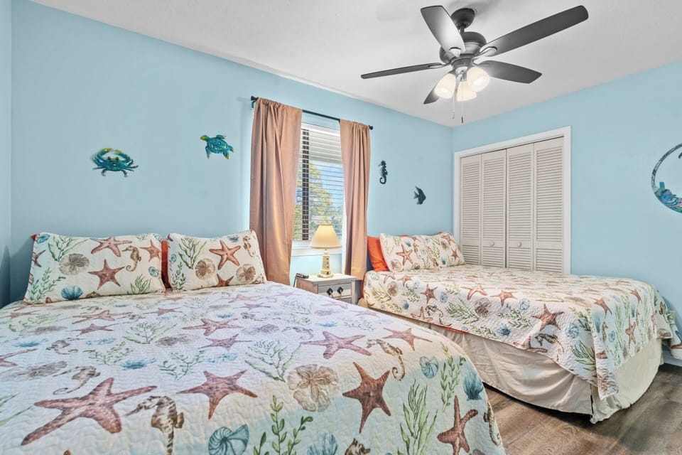 Upstairs second bedroom with two queens