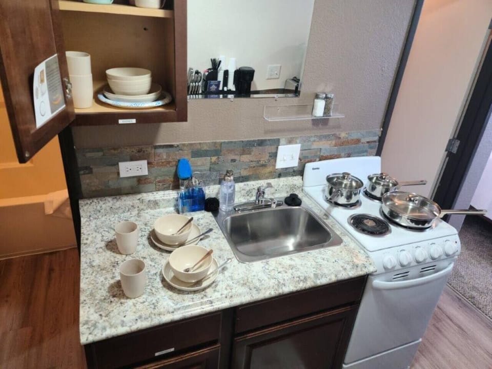 Kitchenette