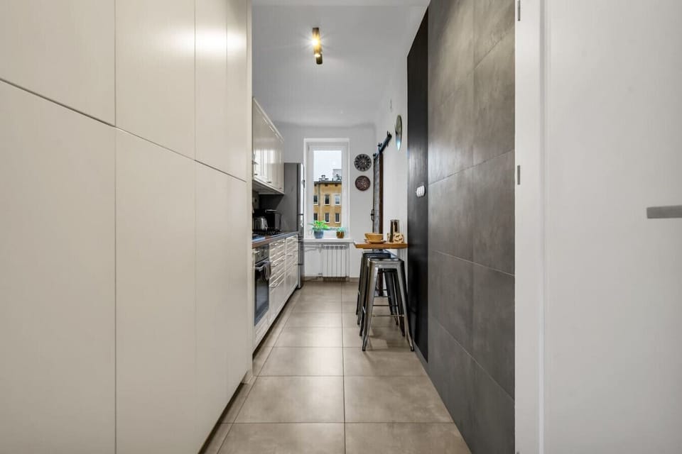 Fully equipped kitchen | Book Now with RENTUJEMY.COM