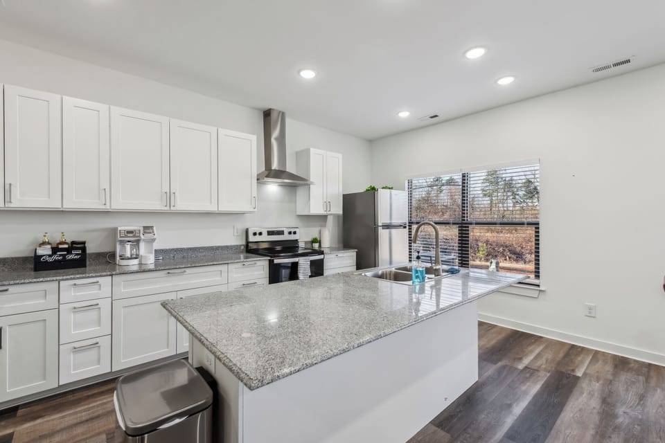 With premium appliances and plenty of counter space, in this kitchen.