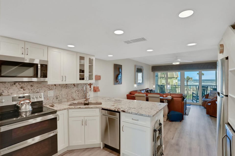 Double oven and large island