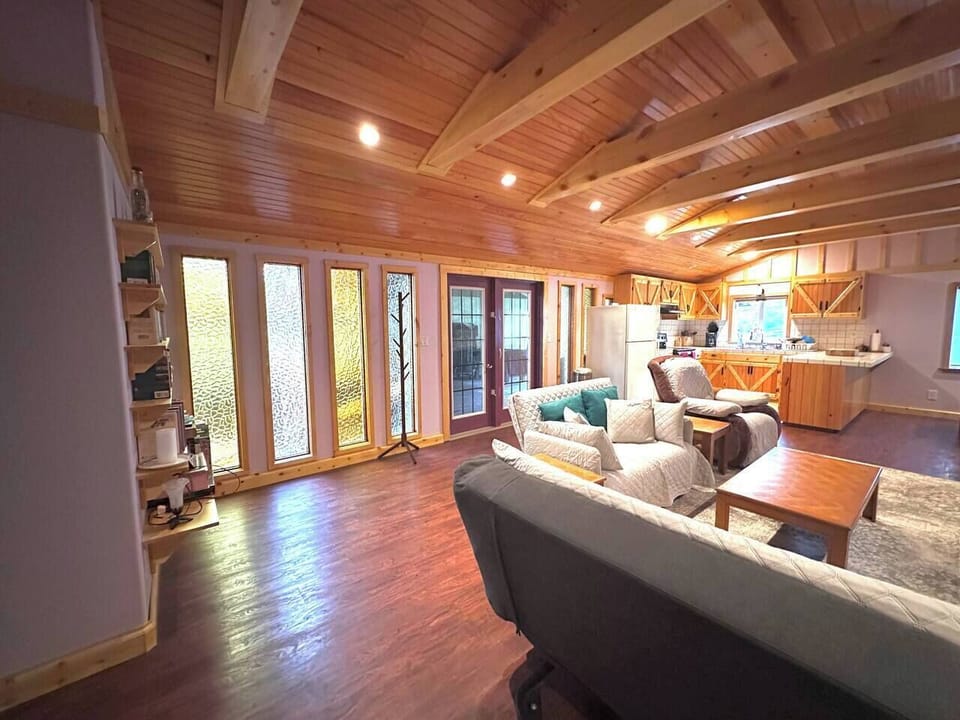 8ae06b73-a341-4c72-a86a-2100e42d2022