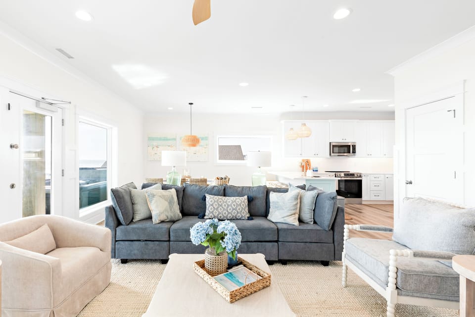 Open concept between kitchen, dining and living room