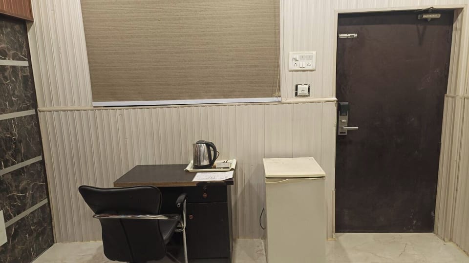 Deluxe Double Room, Park View | Desk, blackout drapes, iron/ironing board, free WiFi