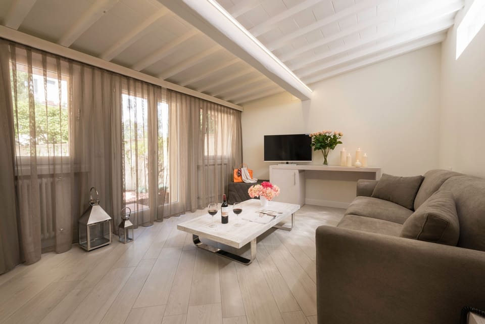 Suite | Living room | 50-inch Smart TV with digital channels