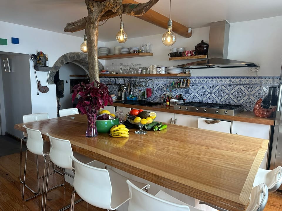 Equipped kitchen open on the living room 