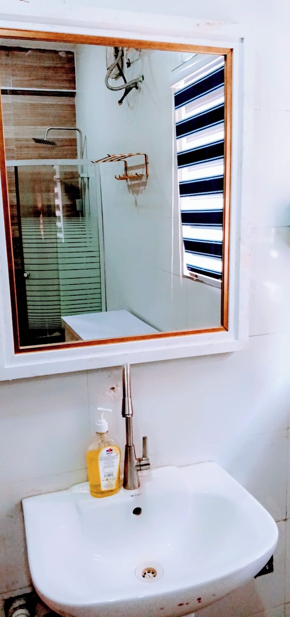 Standard Single Room, City View | Bathroom | Shower, bathrobes, slippers, towels