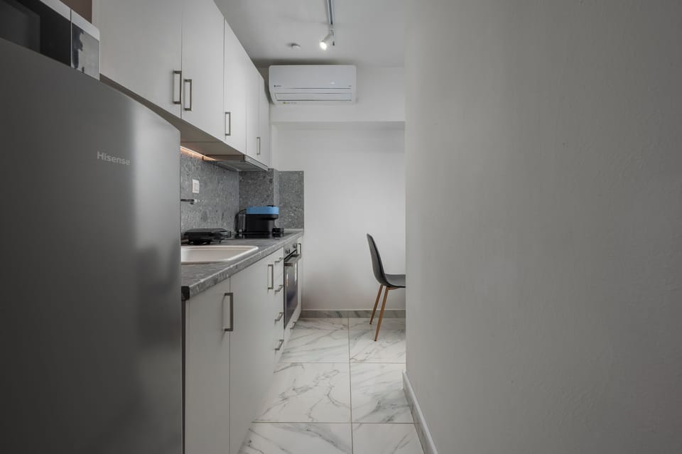 Kitchen View01