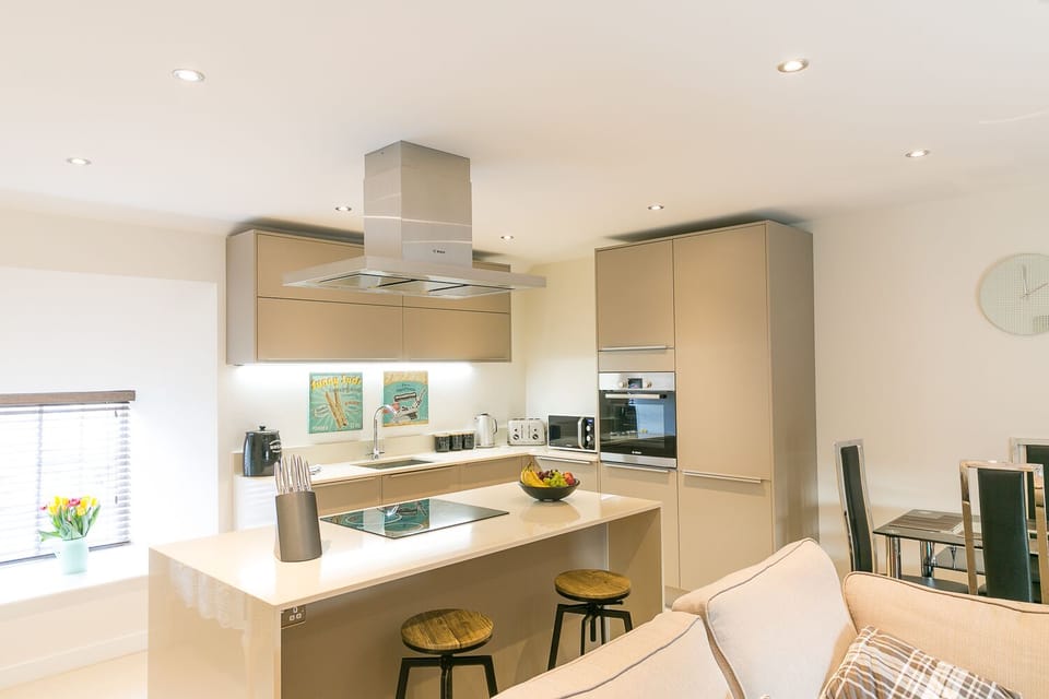 Apt. 2 Lily Pad Kitchen/Lounge