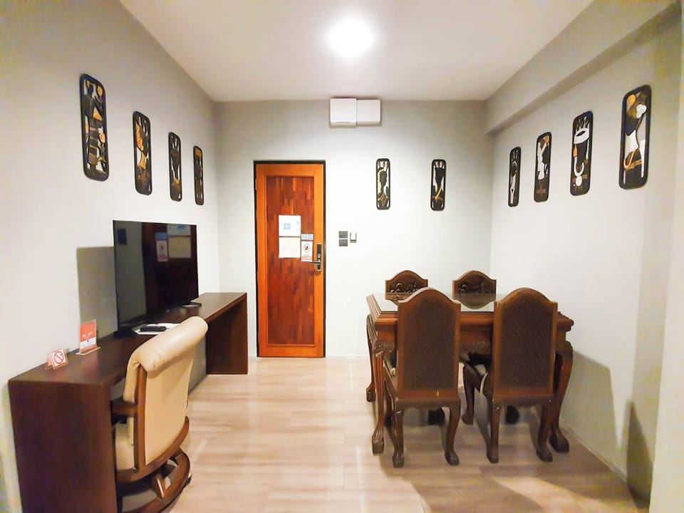 Family Room | Blackout drapes, iron/ironing board (on request), WiFi (free)