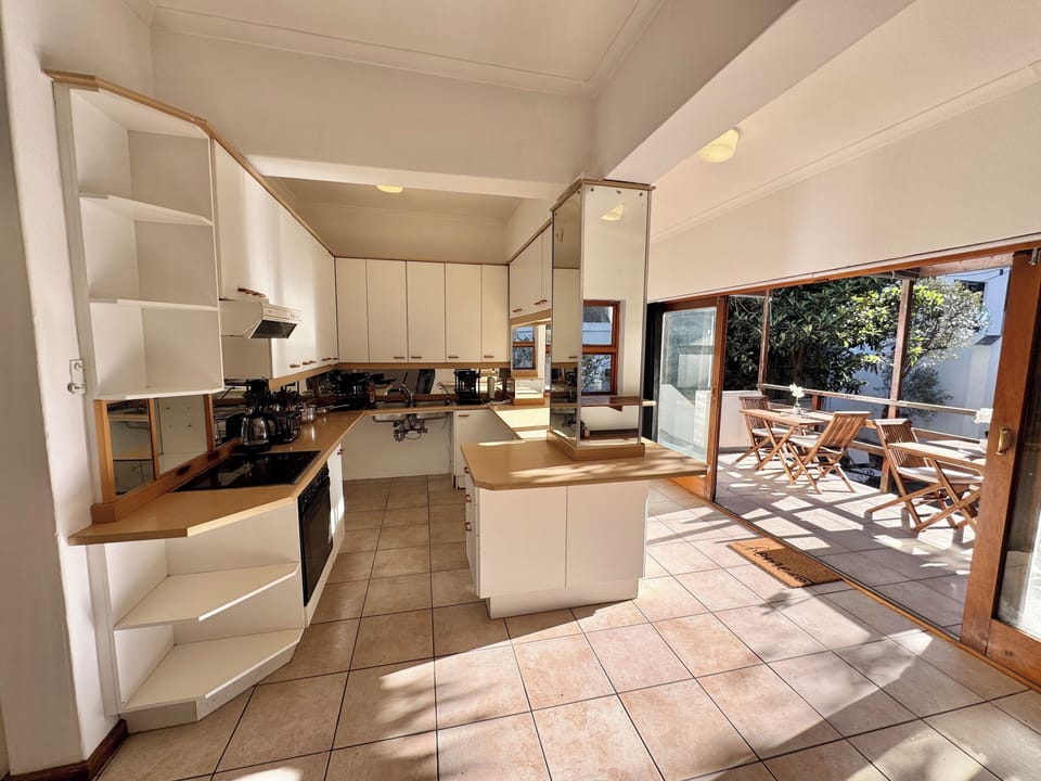 Fridge, oven, stovetop, toaster