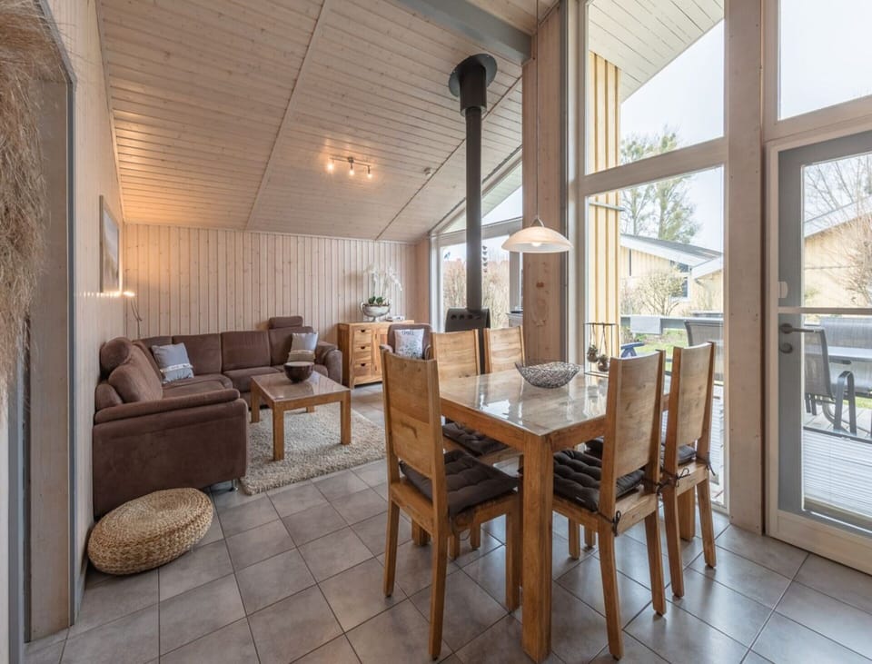 House | Dining