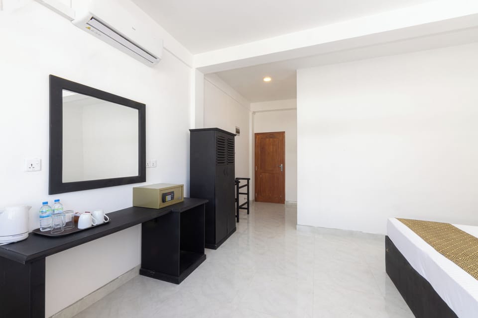 Superior Double Room, Balcony | Iron/ironing board, free WiFi