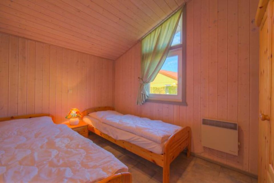 House | 2 bedrooms, individually furnished