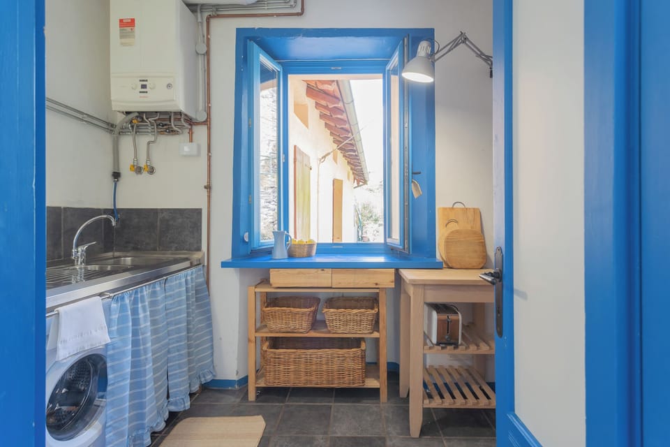 Apartment (2 Bedrooms) | Private kitchen | Fridge, microwave, oven, espresso maker