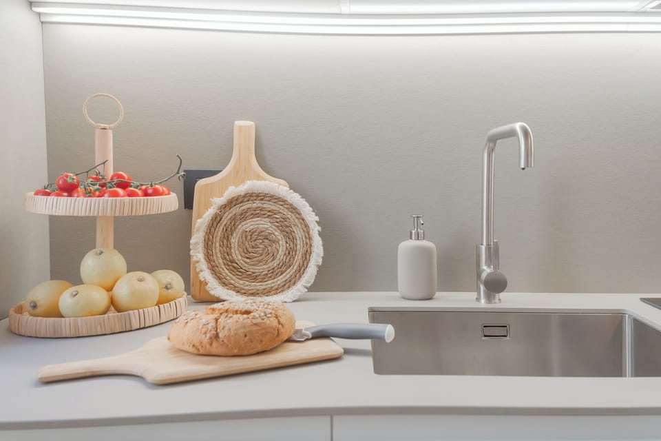 Apartment (1 Bedroom) | Private kitchenette | Microwave, oven, espresso maker, electric kettle