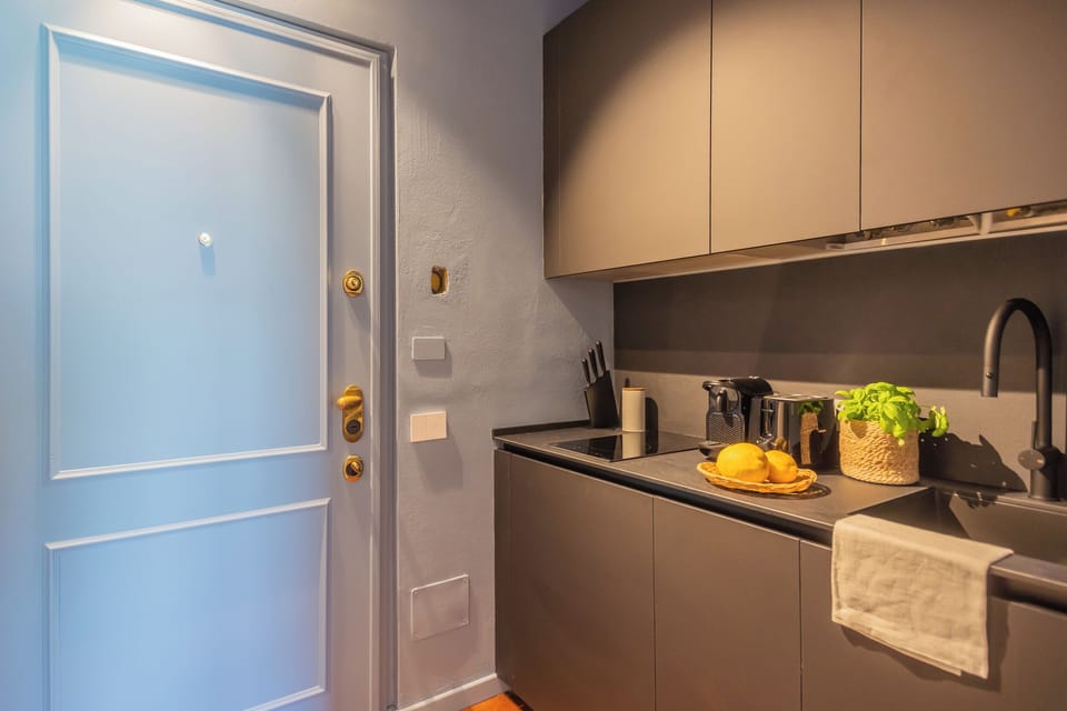 Studio (0 Bedroom) | Private kitchenette | Microwave, stovetop, espresso maker, electric kettle