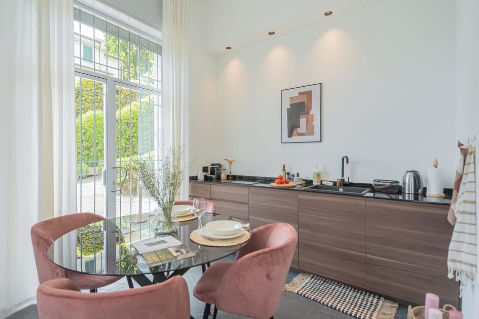 Apartment (0 Bedroom) | Living area | 32-inch TV with cable channels