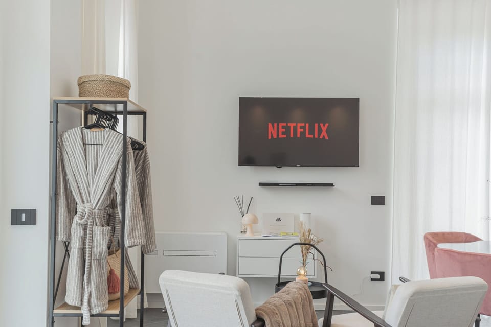 Apartment (0 Bedroom) | Living area | 32-inch TV with cable channels