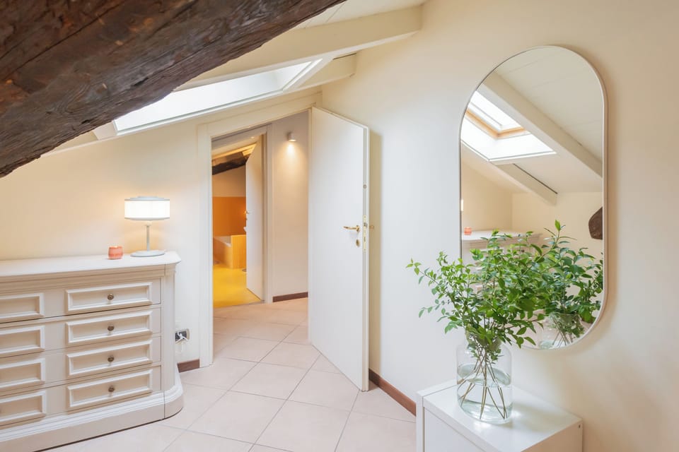 Apartment (2 Bedrooms) | 2 bedrooms, laptop workspace, iron/ironing board, cribs/infant beds