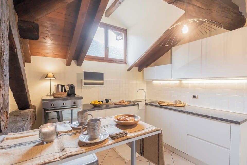 Apartment (2 Bedrooms) | Private kitchenette | Microwave, oven, espresso maker, electric kettle