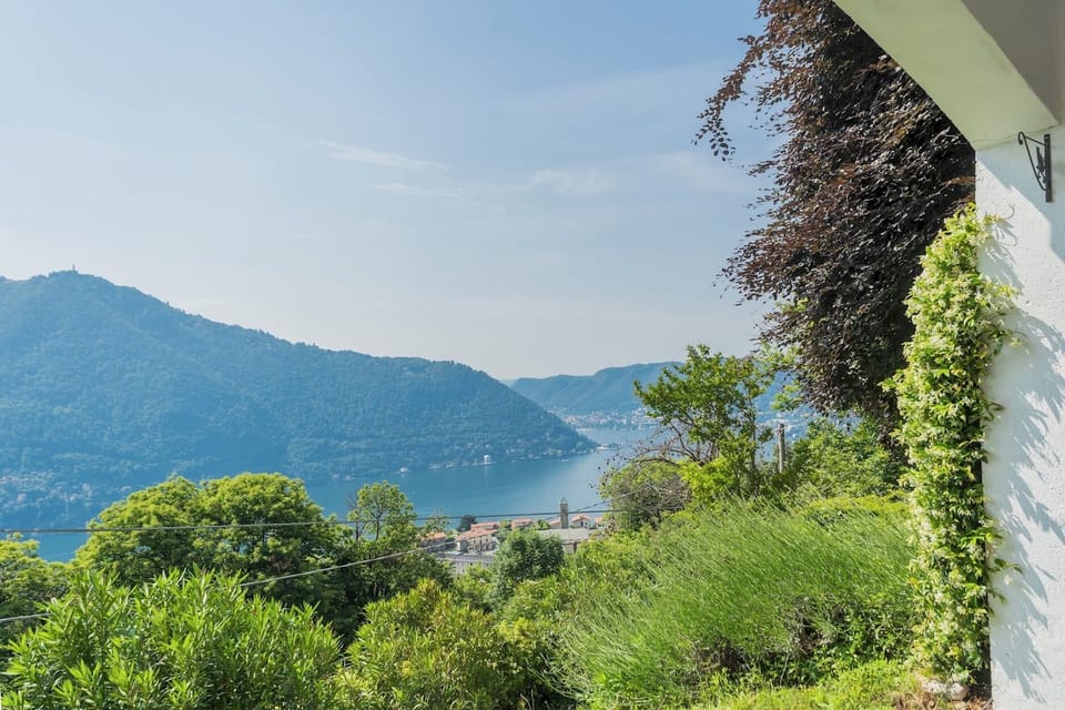 Villa (2 Bedrooms) | Lake view