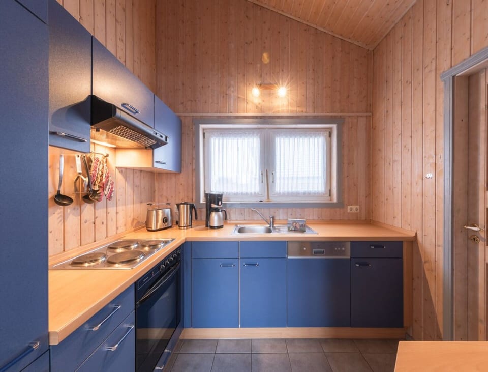 House | Private kitchen | Highchair