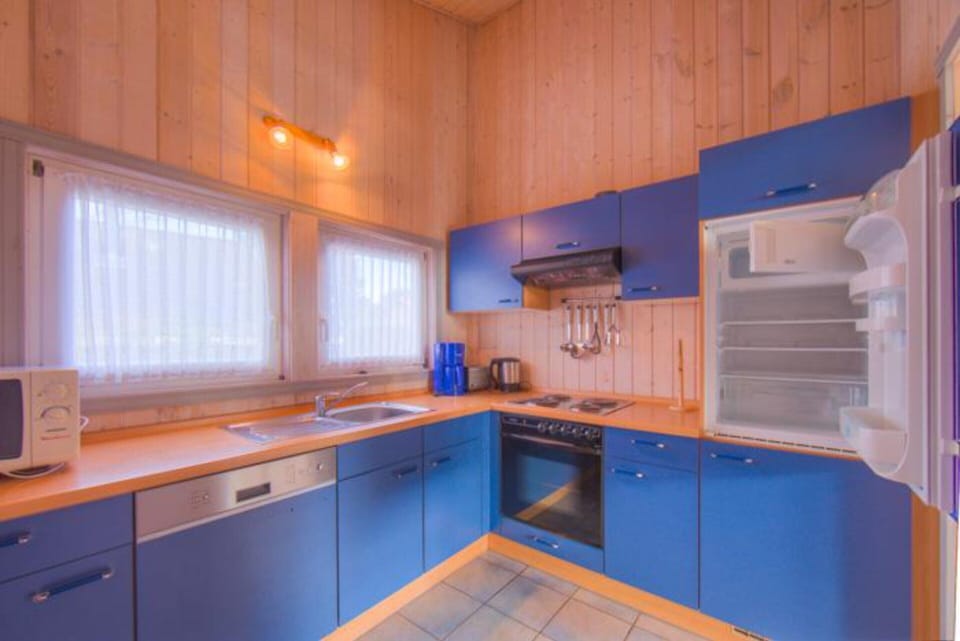 House | Private kitchen | Highchair