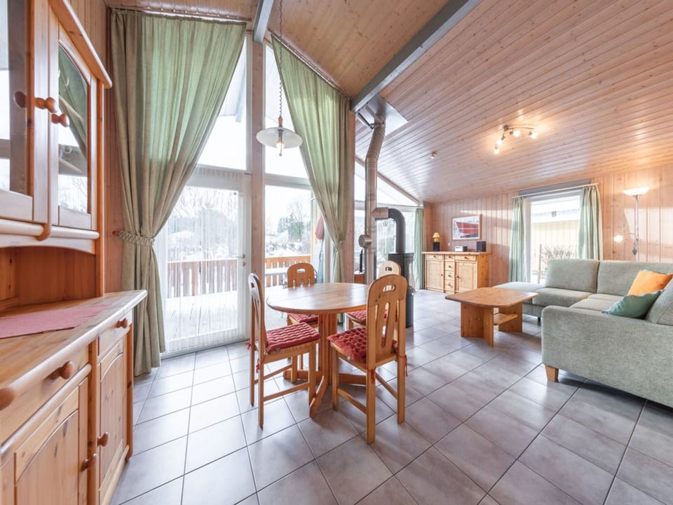 House | Dining