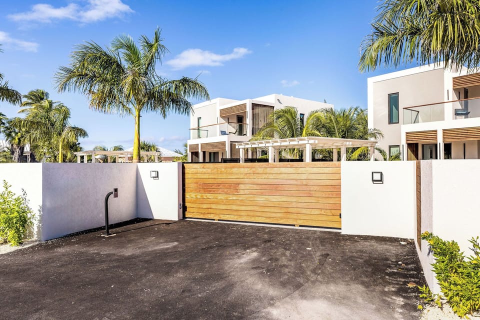 Villa #2-Entarance