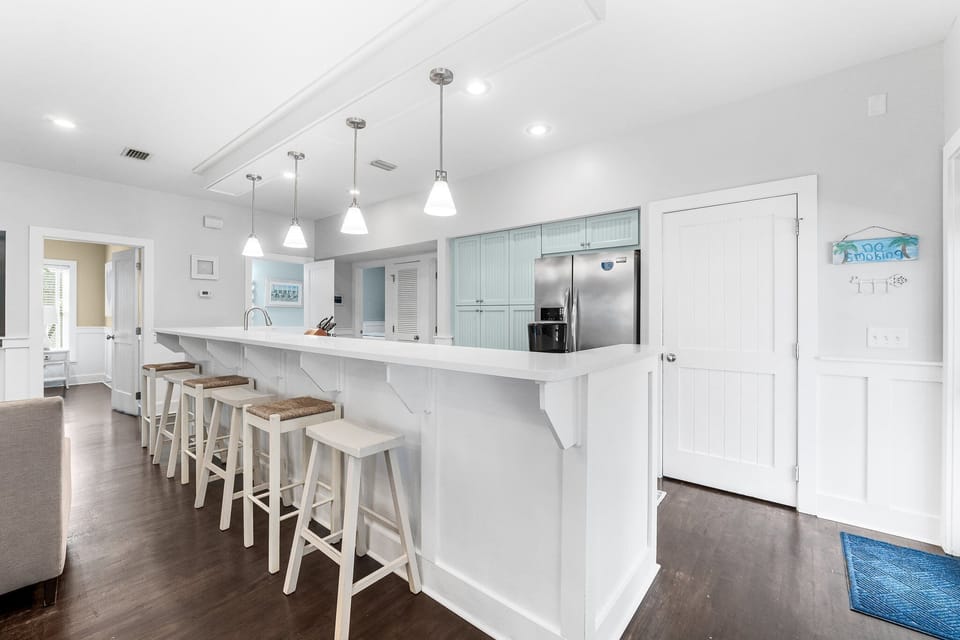 Bar stool seating for 6